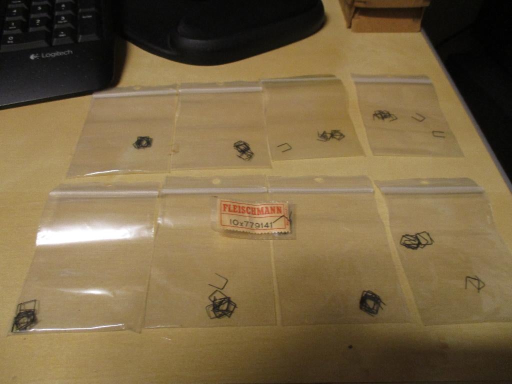 Fleischmann n spoor draadbruggen zakje 10 stuks, Hobby en Vrije tijd, Modeltreinen | N-Spoor, NVT, Gelijkstroom, Fleischmann, Ophalen of Verzenden