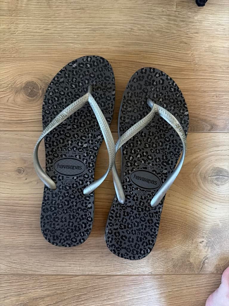 Havaianas slippers met luipaardprint, Ophalen of Verzenden, Gedragen, Grijs, Slippers