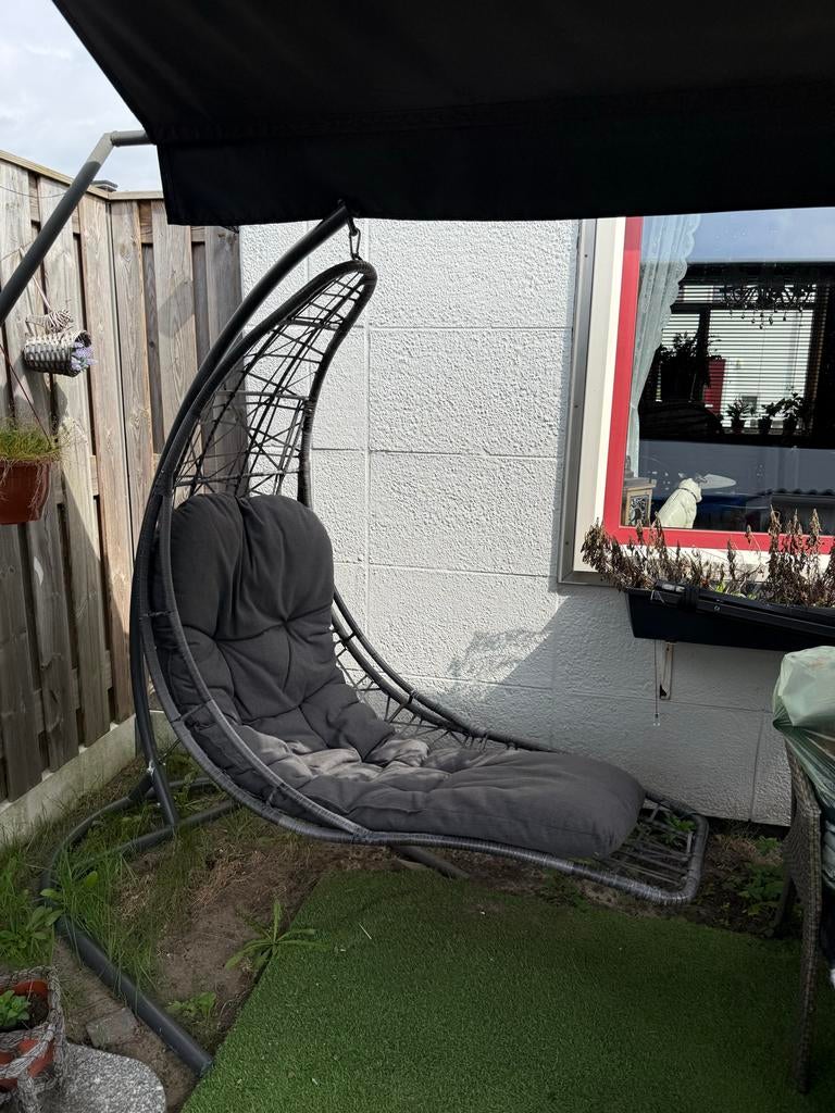 Comfortabele hangstoel met kussen - Ideaal voor buiten, Tuin en Terras, Ophalen, Gebruikt, Wicker