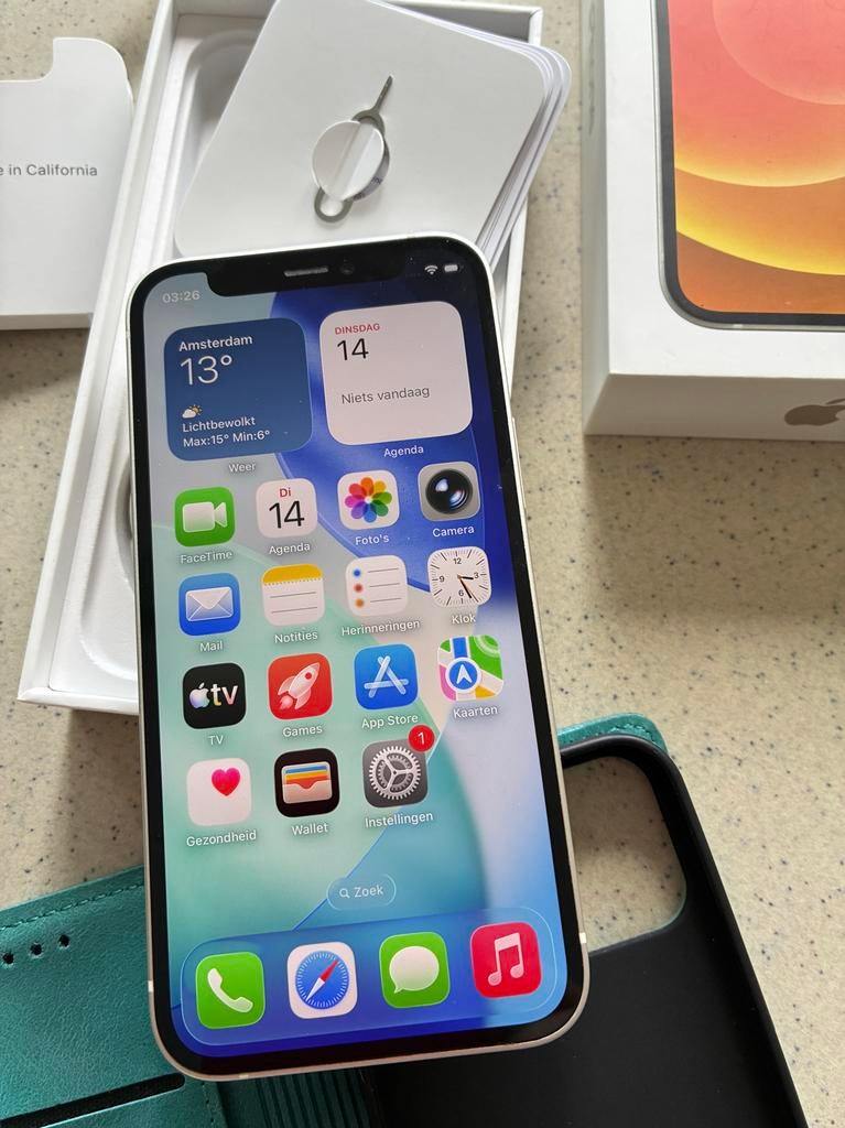 iPhone 12 mini (wit) met nw. hoesje, Telecommunicatie, Mobiele telefoons | Apple iPhone, Ophalen, IPhone 12 Mini, Wit, Zo goed als nieuw