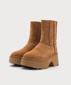 Nieuwe Ugg Plateau Laarsjes Maat 38 Suède Schapenvacht, Bruin, Lage of Enkellaarzen, Nieuw, Ophalen of Verzenden