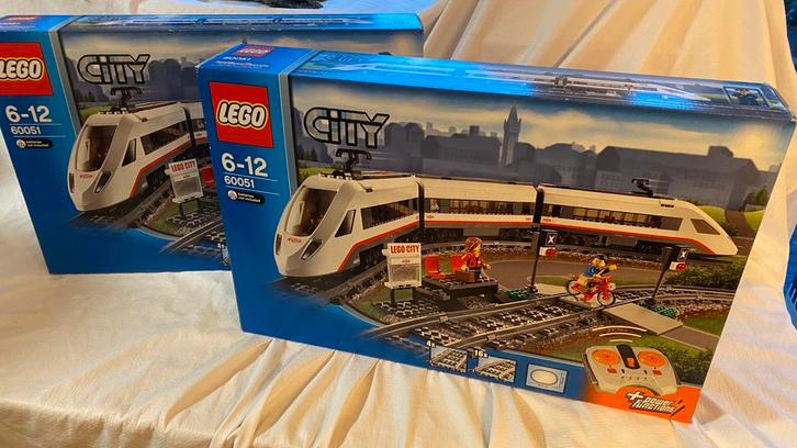 Lego 60051 High-speed Passenger Train 2x, Kinderen en Baby's, Speelgoed | Duplo en Lego, Zo goed als nieuw, Lego, Complete set