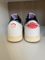 Jordan 1 Low Travis Scott Reverse Mocha Ongedragen, Bruin, Nieuw, Ophalen of Verzenden, Sneakers of Gympen