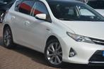 Toyota Auris 1.8 Hybrid Lease | Panoramadak | Navigatie | Cl, Auto's, Toyota, Stof, Gebruikt, 4 cilinders, Wit