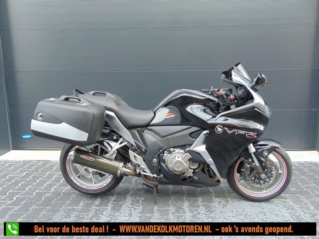 HONDA VFR 1200 F C-ABS/DCT (bj 2011) - Zeer compleet !, Motoren, HONDA, 4 cilinders, Bedrijf, Onbekend