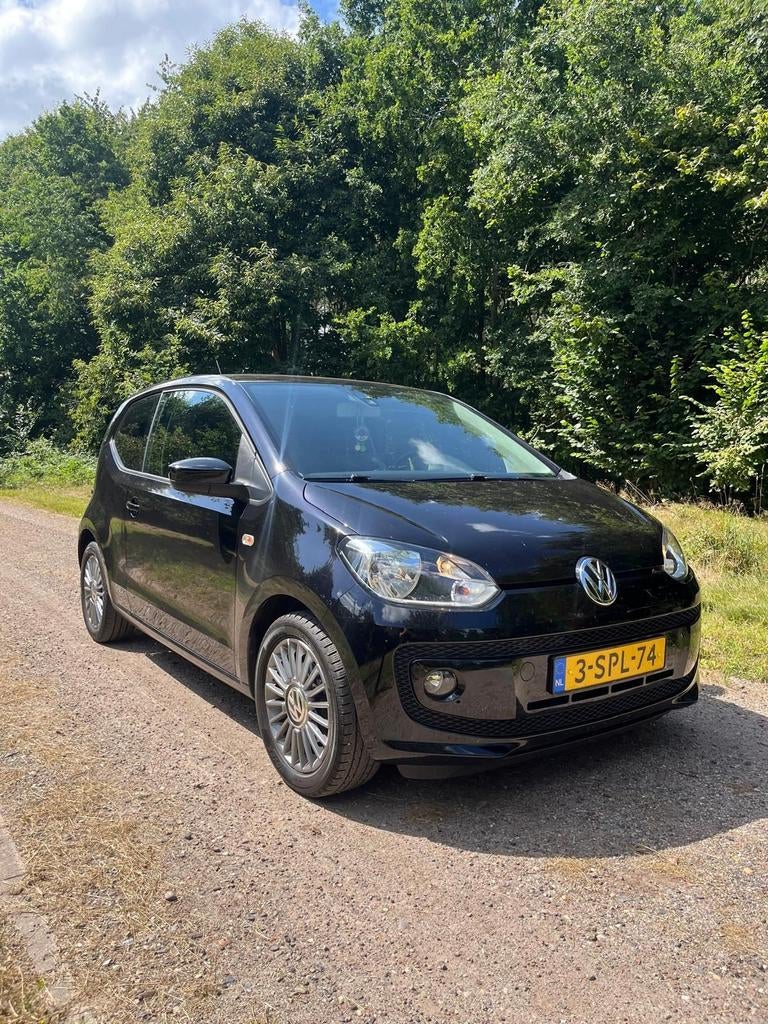 Volkswagen up! 1.0 44KW 2013 Zwart, Auto's, Volkswagen, Voorwielaandrijving, Stof, 840 kg, 4 stoelen