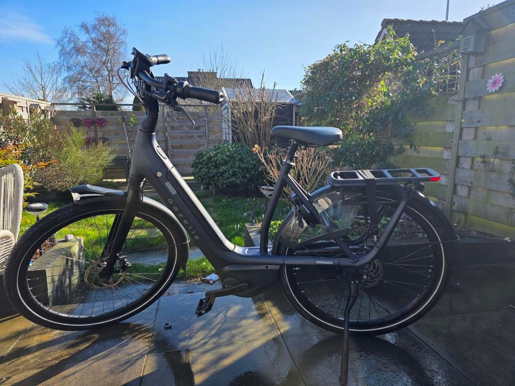 Gazelle Avignon Elektrische Fiets - 57cm, Paars, Fietsen en Brommers, Elektrische fietsen, Ophalen, Gebruikt, 50 km per accu of meer
