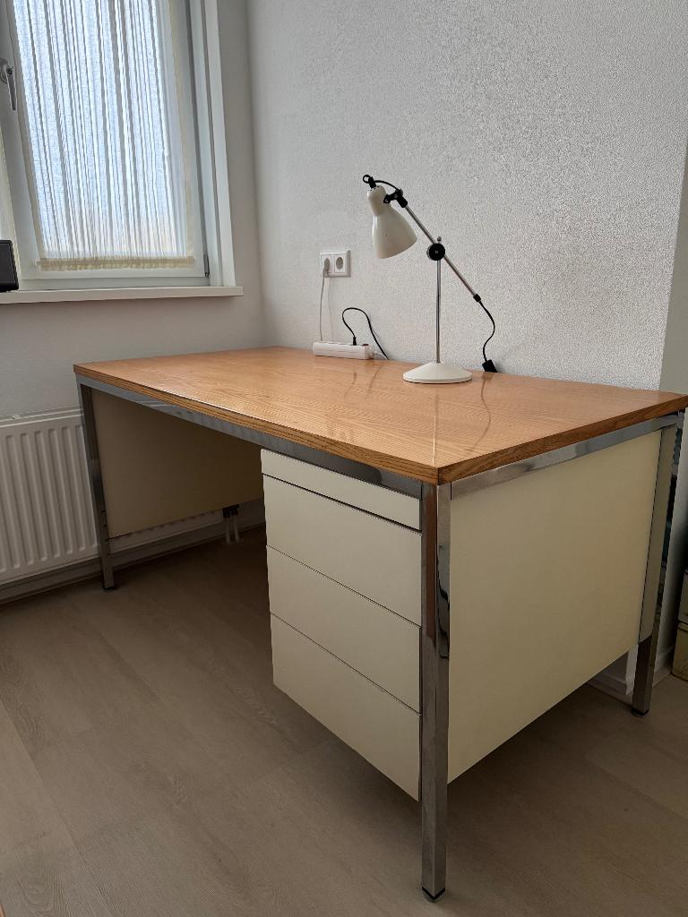 bureau met ladenblok (gratis ophalen Noord-Drenthe), Ophalen, Gebruikt, 150 cm, Met lades