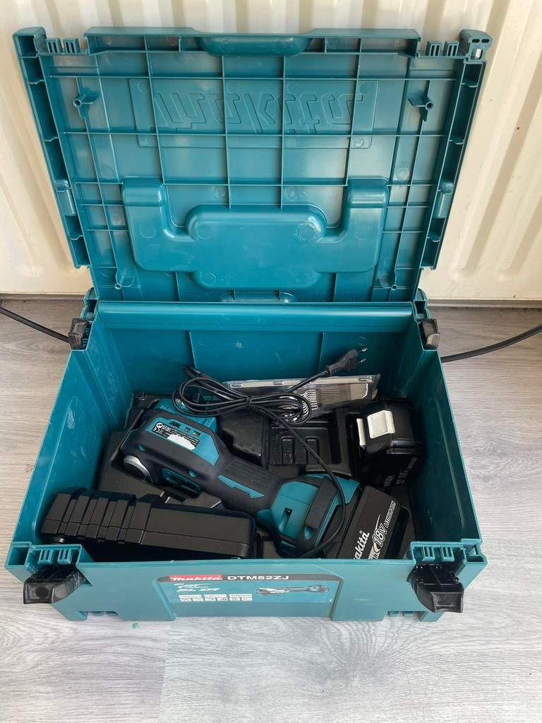 Makita DTM52 set, Doe-het-zelf en Verbouw, Gereedschap | Zaagmachines, Ophalen, Zo goed als nieuw, Minder dan 600 watt, 30 tot 70 mm