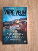Gunnar Staalesen - Achtervolgd door de dood Varg Veum, Ophalen of Verzenden, Zo goed als nieuw, Gunnar Staalesen