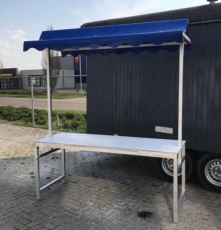 Marktkramen 2 stuks beschikbaar, Hobby en Vrije tijd, Feestartikelen | Verhuur, Zo goed als nieuw, Ophalen