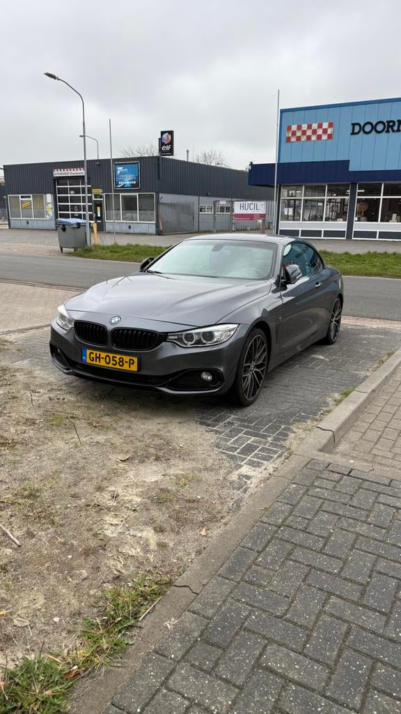 Nette BMW 4-Serie M 428I Cabrio, org.NL. 4 nieuwe banden, Auto's, Automaat, 745 kg, Zwart, Cabriolet