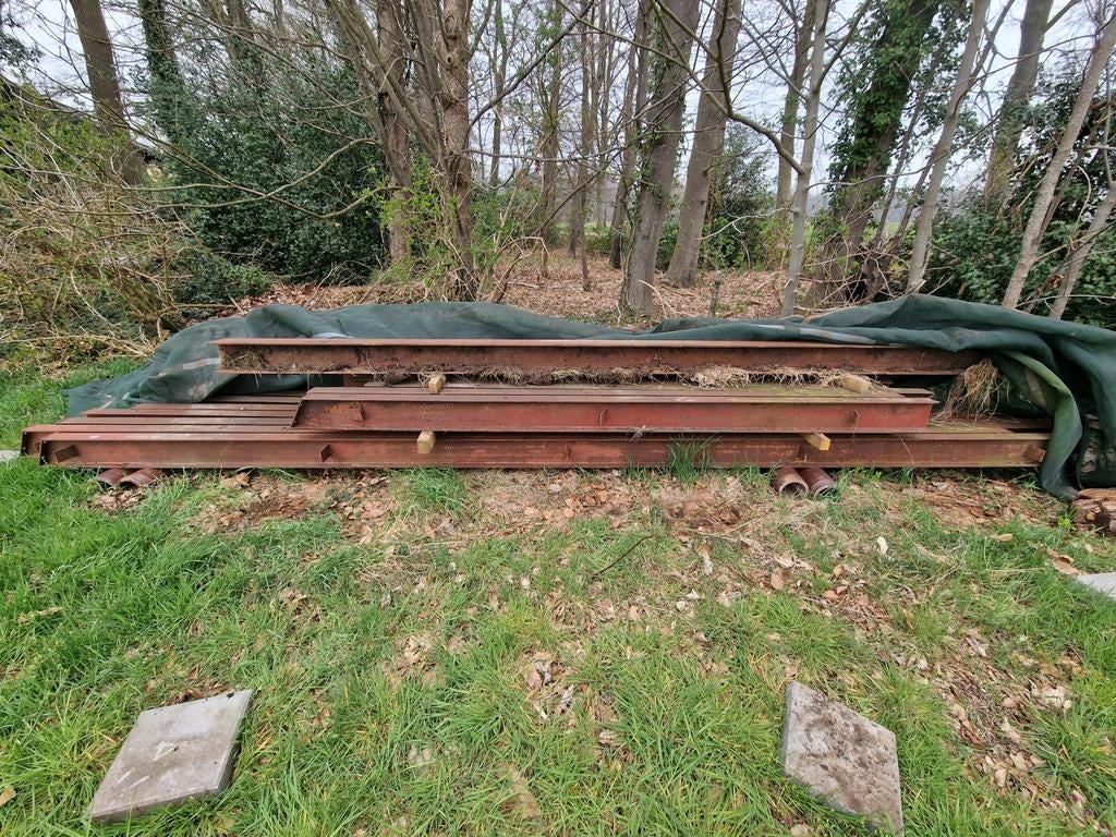 Diverse gebruikte H- en I-balken van afgebroken stallen, Doe-het-zelf en Verbouw, Metalen, Ophalen, Gebruikt, IJzer