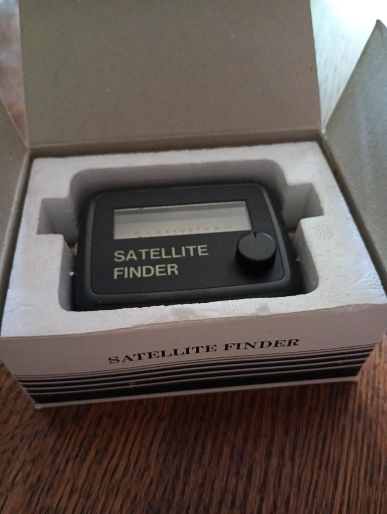 Satellite Finder, * SF95 * zo goed als nieuw !, Audio, Tv en Foto, Schotelantennes, Ophalen of Verzenden, Zo goed als nieuw, (Schotel)antenne-accessoires
