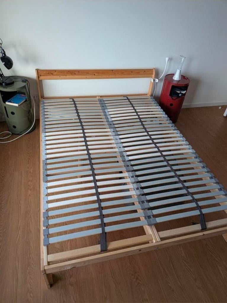 Volledig Ikea bed 140x200 (bed, lattenbodems & matras), Gebruikt, Bruin, Tweepersoons, 200 cm