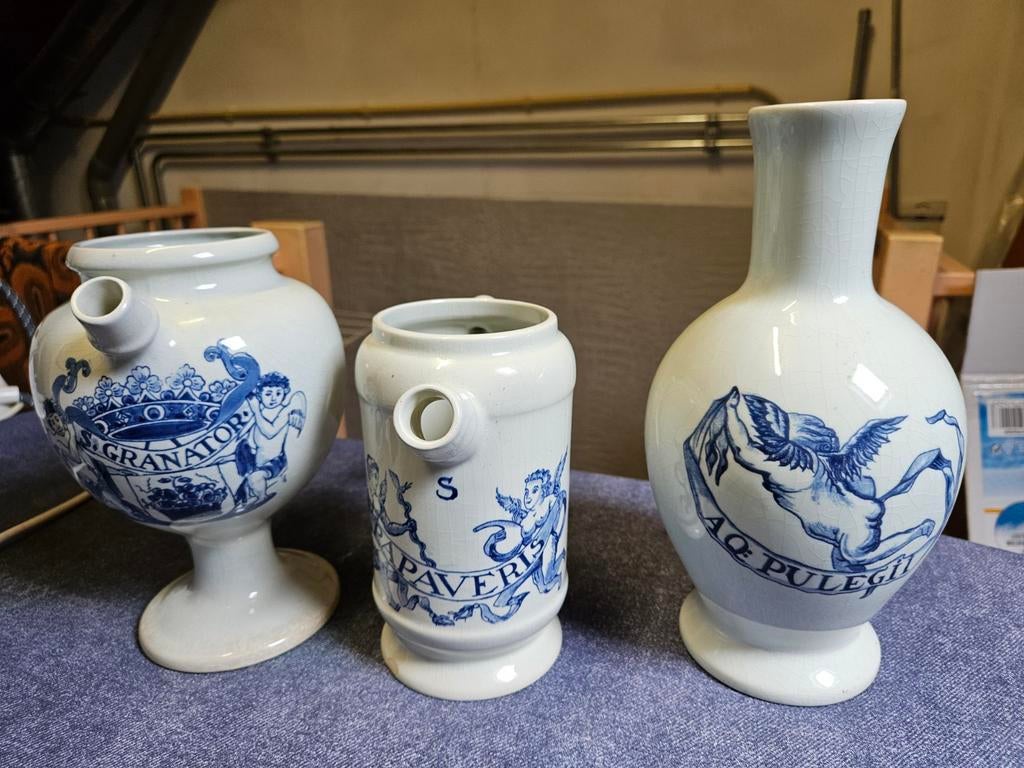 Apothekers vazen, Ophalen