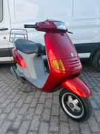 ⭐️Piaggio skr 125 2 takt nette staat 16687 km⭐️, Fietsen en Brommers, Scooters | Piaggio, Ophalen of Verzenden, Zo goed als nieuw