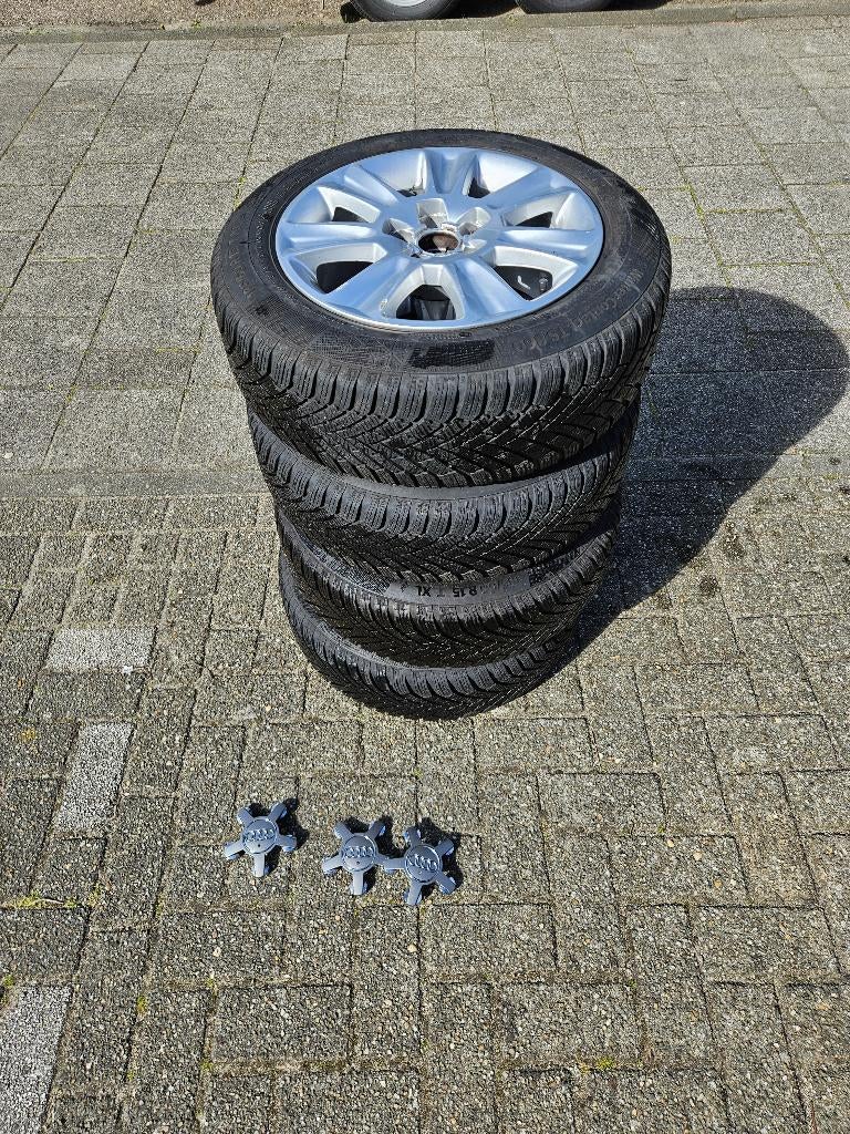 Velgen met winterbanden Audi A1, Auto-onderdelen, Banden en Velgen, Ophalen, Gebruikt, 15 inch, Banden en Velgen