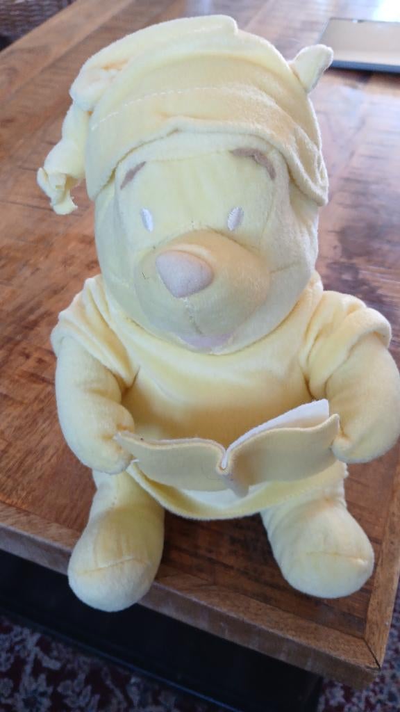 WINNIE DE POEH 30cm, Verzamelen, Ophalen of Verzenden, Winnie de Poeh of vrienden, Zo goed als nieuw