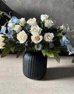 Bloemenvaas incl kunstrozen, Ophalen, Zo goed als nieuw