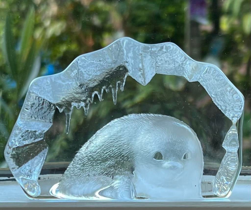 Glazen presse-papier zeehondpup Mats Jonasson Zweden, Antiek en Kunst, Ophalen of Verzenden