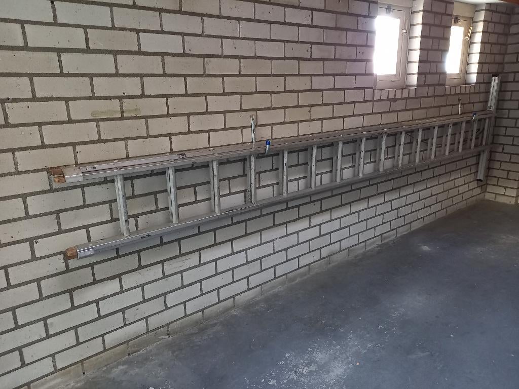 Lange uitschuifbare ladder, Ophalen, Gebruikt, Ladder, Opvouwbaar of Inschuifbaar