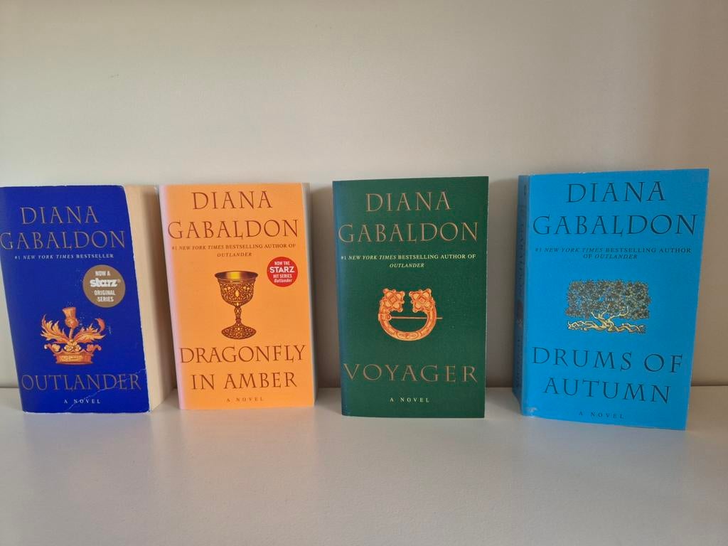Outlander serie Diana Gabaldon - Boeken 1 t/m 4, Engelstalig, Boeken, Ophalen, Zo goed als nieuw, Diana Gabaldon, Amerika