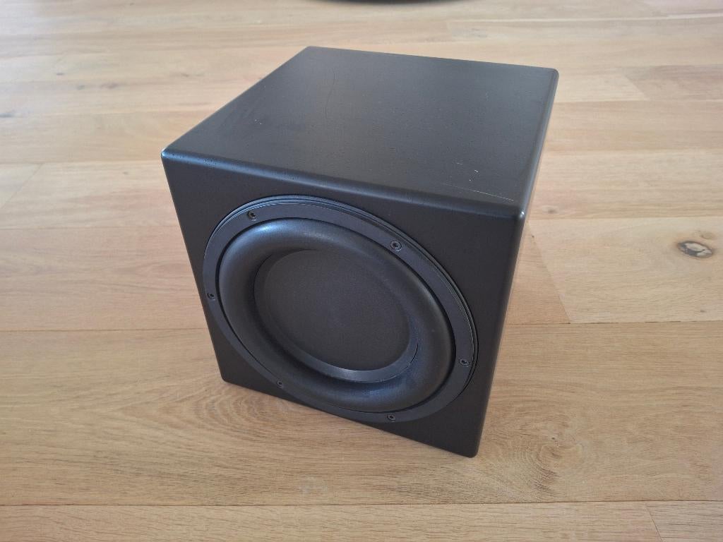 REL Q200E subwoofer, Subwoofer, Zo goed als nieuw, 120 watt of meer, Ophalen