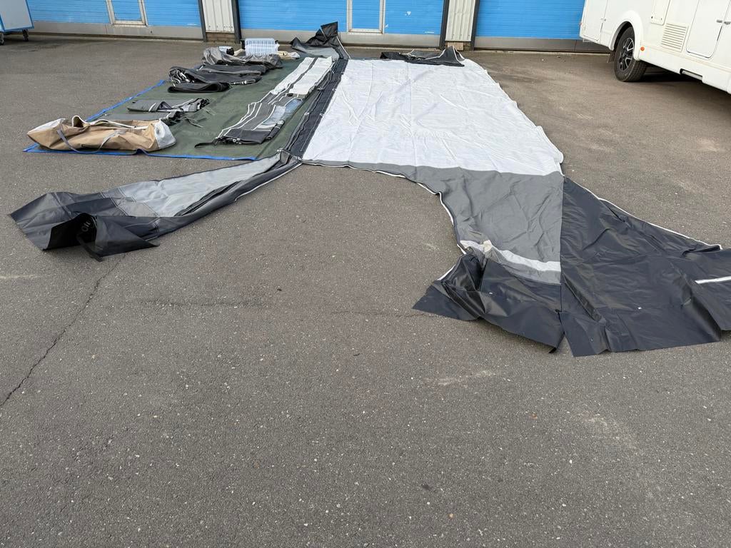 Fortex Auronde caravan voortent met petluifel mt 14, Caravans en Kamperen, Voortenten en Luifels, Ophalen, Gebruikt, Overige merken