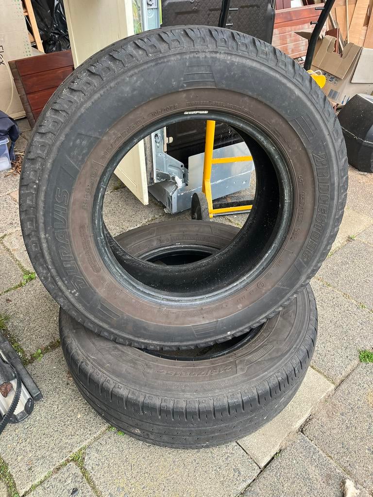 T.e.a.b. Autobanden 215/70R15 Duravis en Nexen Roadian, Ophalen, Gebruikt
