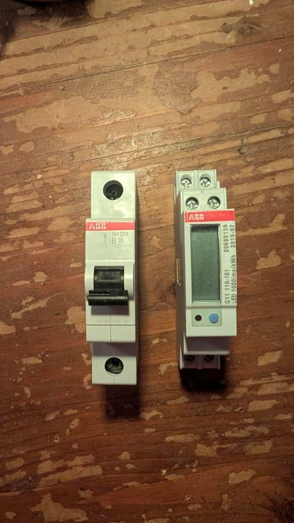 ABB Set: C11 Digitale kWh-meter (MID) + B16 Automaat, Ophalen of Verzenden