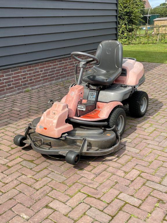 Husqvarna R15-V2 + 112cm grasmaaier, Tuin en Terras, Zitmaaiers, Gebruikt
