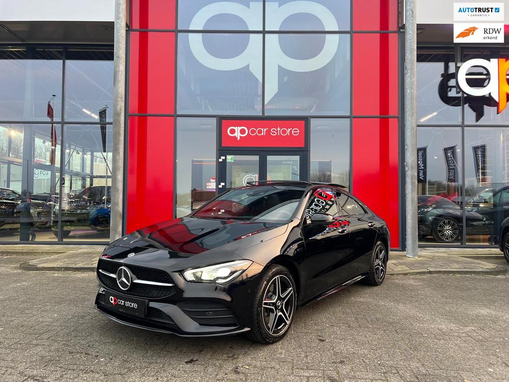 Mercedes-Benz CLA-klasse 250 e Premium Plus AMG Panorama Nig, CLA, Parkeerassistent, Gebruikt, 4 cilinders