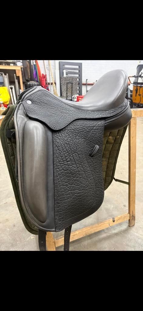Nieuw Patrick Saddlery dressuurzadel 17,5” – luxe uitvoering, Dieren en Toebehoren, Ophalen of Verzenden, Nieuw, Dressuur