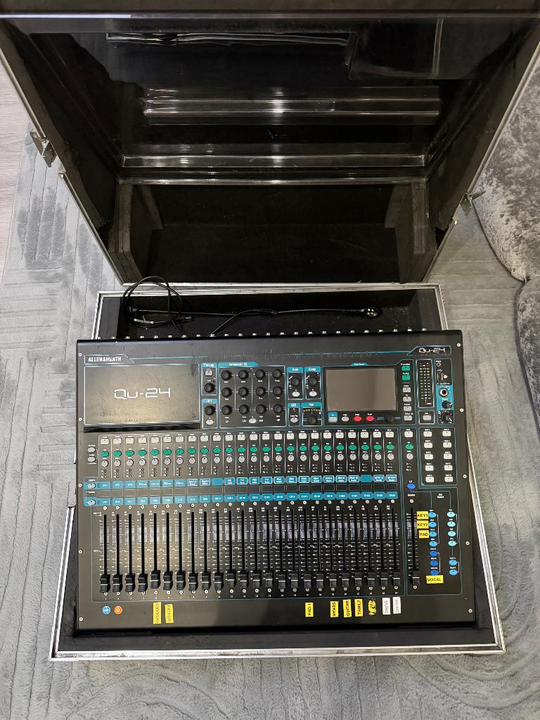 Allen&heath Qu-24, Ophalen, Gebruikt, 20 kanalen of meer, Microfooningang