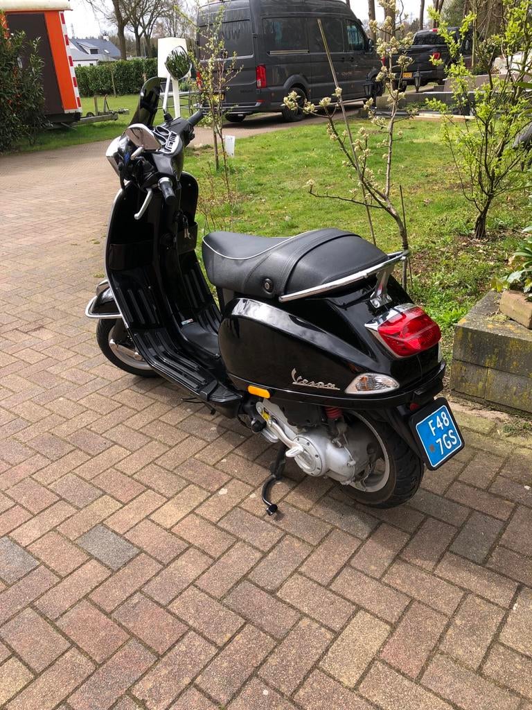 Vespa uit 2012 - Zo goed als nieuw, 12.000 km, Ophalen, Zo goed als nieuw, Maximaal 45 km/u, Overige modellen