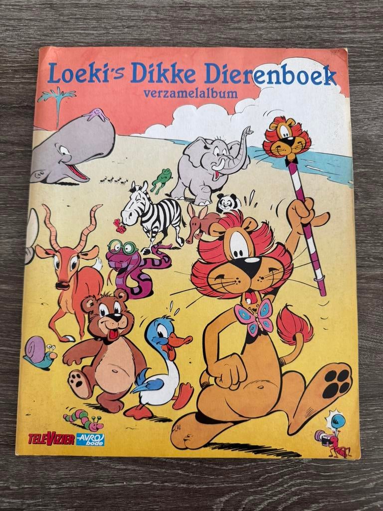Loeki’s Dikke Dierenboek - Compleet, Ophalen of Verzenden, Zo goed als nieuw