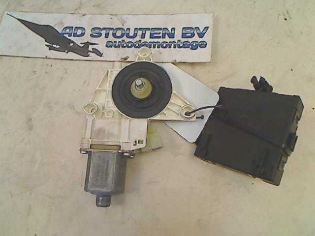 Motor Raammechaniek Links Mercedes-Benz E (W212) A2048200242, Auto-onderdelen, Gebruikt, Mercedes-Benz AG, Mercedes-Benz, Mercedesstraße 120, Stuttgart 70372, , Duitsland