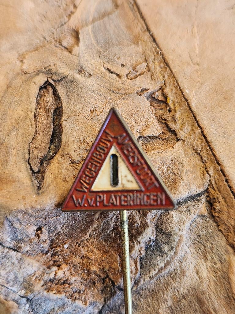 Speldje - W. van plateringen wegenbouw - Amersfoort, Verzamelen, Speldjes, Pins en Buttons, Ophalen of Verzenden, Gebruikt, Transport