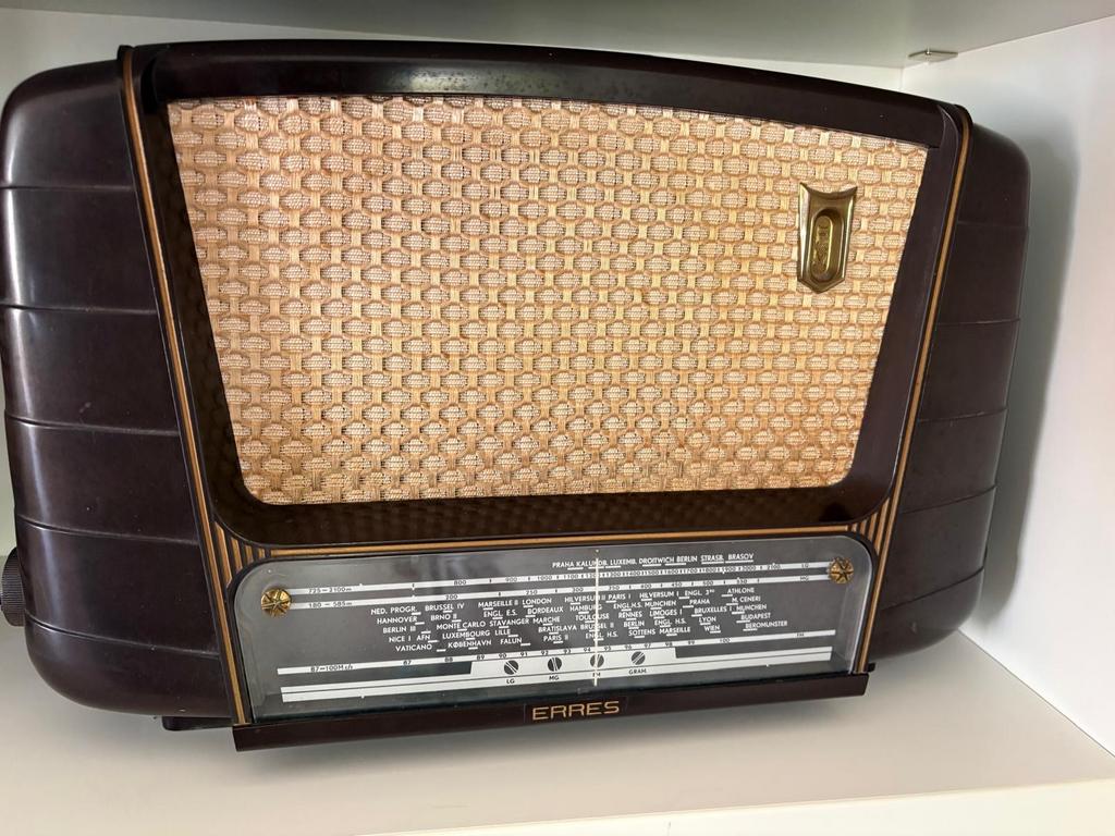 Vintage Erres Radio - Klassieke Buizenradio, Audio, Tv en Foto, Radio's, Gebruikt, Radio, Ophalen