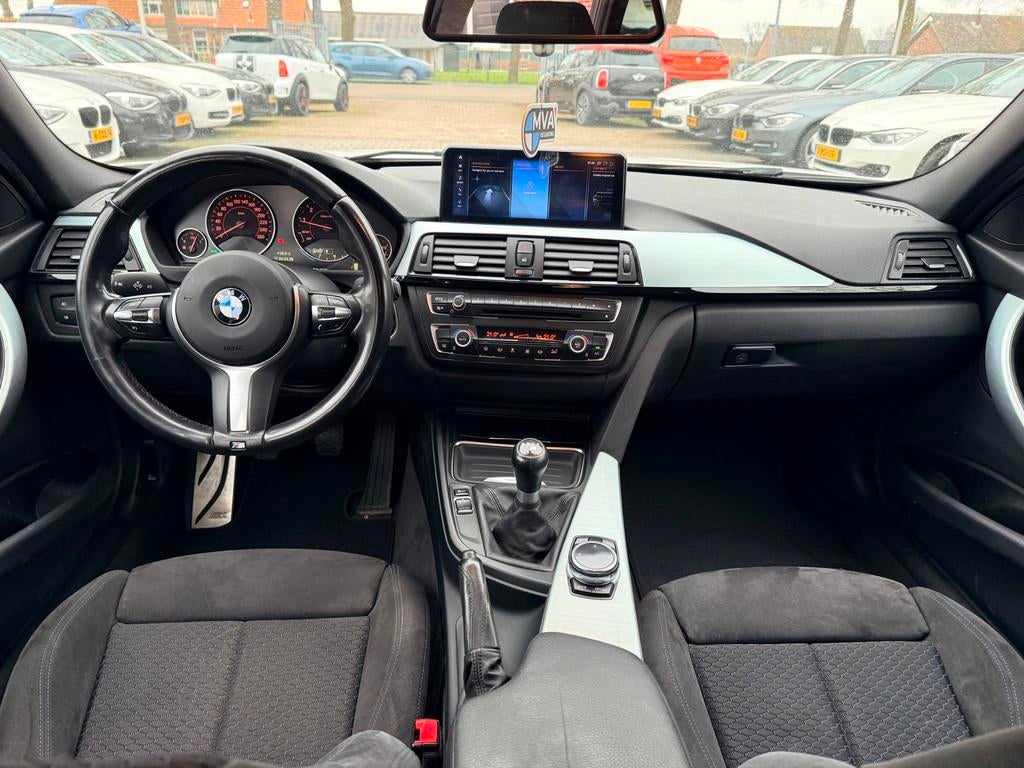 BMW 3-serie Touring 316i Executive M Sport|Nieuwe Ketting +, Auto's, Gebruikt, 4 cilinders, Alcantara, Wit