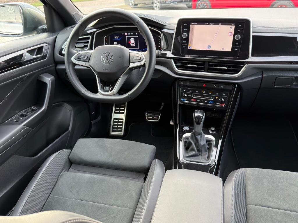 Volkswagen T-Roc 1.5 TSI R-Line DSG 150 PK | Trekhaak | ACC, Automaat, Euro 6, 4 cilinders, 150 pk