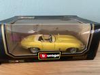 Burago Jaguar E Cabriolet (1961) modelauto, Ophalen of Verzenden, Zo goed als nieuw, Auto, Bburago