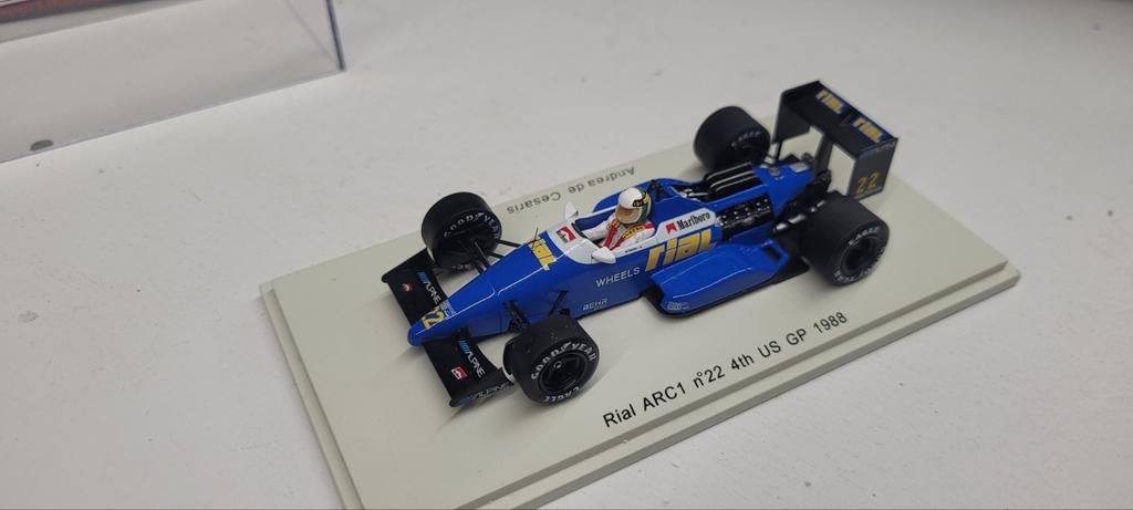 Renault RE20 N° 16 Rene Arnoux 1980, 1:43 RBA IXO