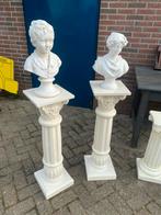 Diverse  witte beelden op zuilen( tuin,woonkamer), Ophalen, Gebruikt, Mens