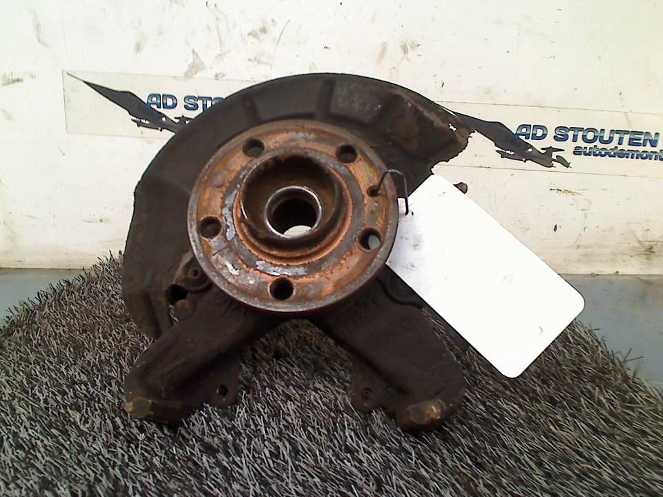 Fusee Links Voor Volkswagen Polo V (6R) (2009-06/2014-05), Gebruikt, Volkswagen, Volkswagen AG, Kundenbetreuung@volkswagen.de