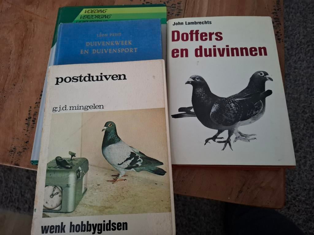 Boeken over postduiven, duivenkweek en duivensport, Ophalen of Verzenden, Gelezen, G.J.D. Mingelen, John Lambrechts, Leon Petit