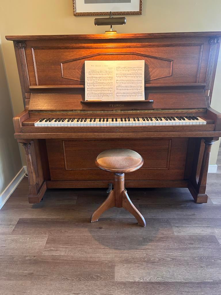 Feurich Piano - Klassiek en Elegant, Ophalen, Zo goed als nieuw, Bruin, Piano