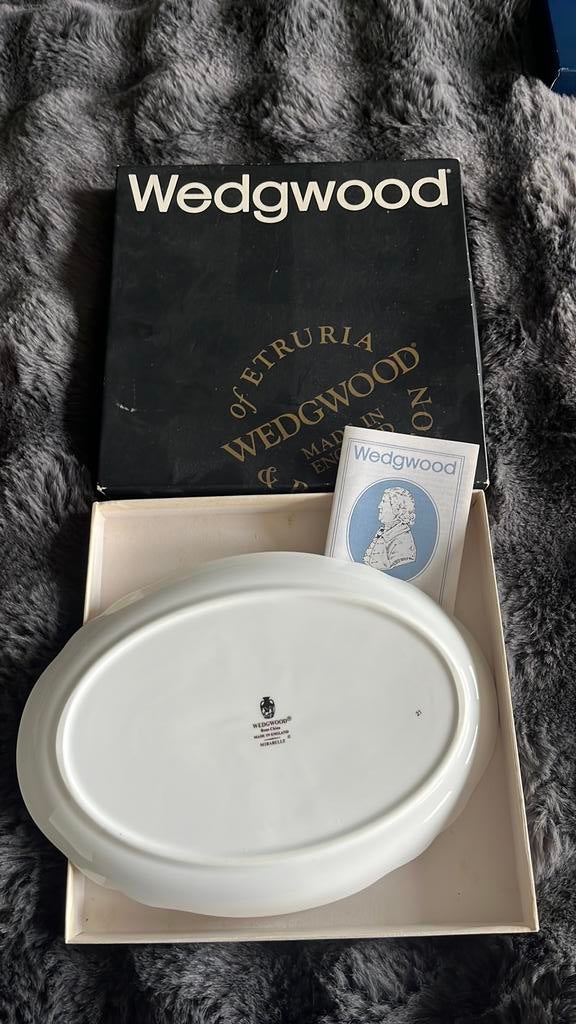 Wedgwood schaal, Ophalen of Verzenden, Zo goed als nieuw, Porselein, Bord of Schaal