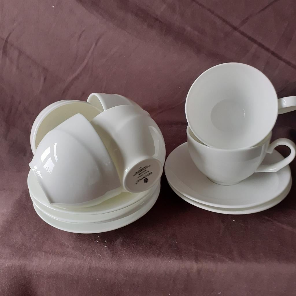 Wedgwood SOLAR Bone China  4 Espresso kop en schotels, Ophalen of Verzenden, Zo goed als nieuw, Wedgwood, Kop(pen) en/of Schotel(s)